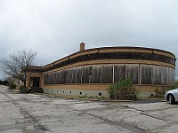 USA - Villa Ridge MO - Abandoned Diamonds and later Tri County Restaurant (13 Apr 2009)